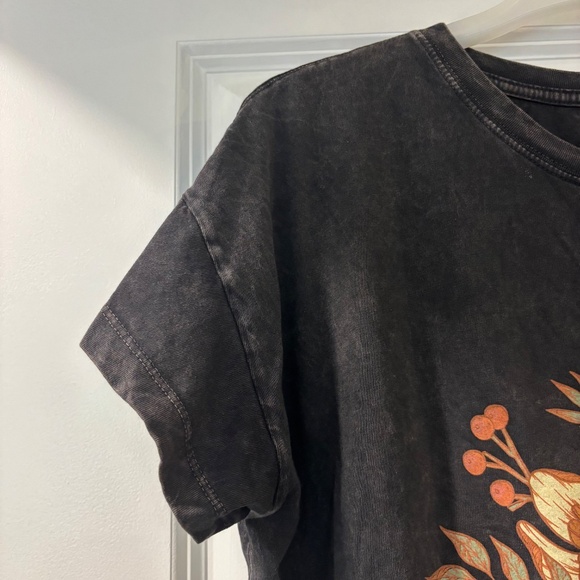 Vintage Canvas Vintage Spirit Floral Graphic Tee - Picture 6 of 7